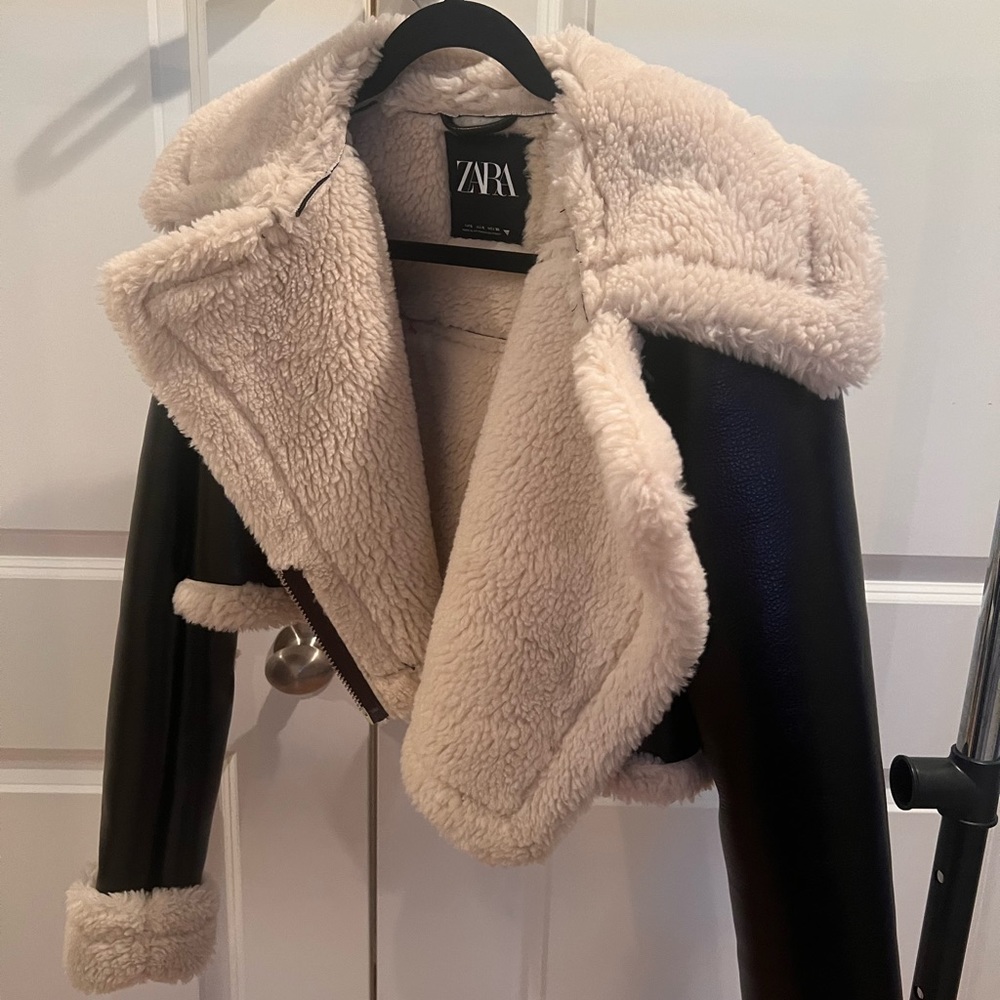 ❌sold❌ zara brown/cream faux fur cropped jacket with fur trim